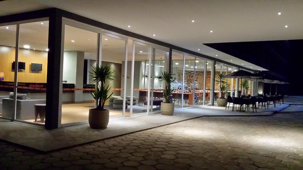 Atis Hotel Консейсан-ду-Мату-Дентру Екстер'єр фото